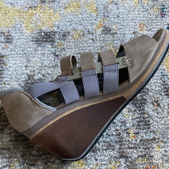 Camper Together heels by Romain Kremer. Size 41 (UK) but fit like 9.5 US). - Picture 3 of 4